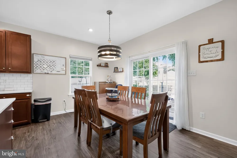 38 CIRCLE DRIVE Sicklerville, NJ 08081