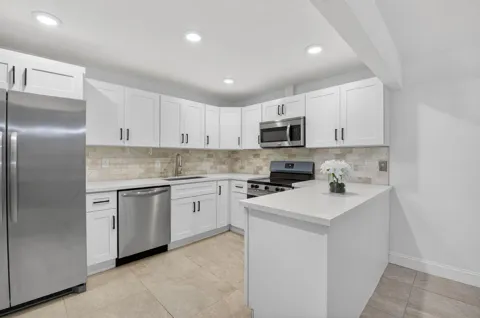 717 NW 29th Avenue #B