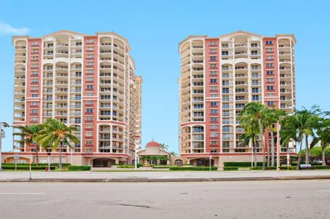 2001 Ocean Boulevard #202