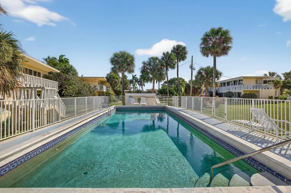 2755 NE 28th Avenue #E2 Lighthouse Point, FL 33064