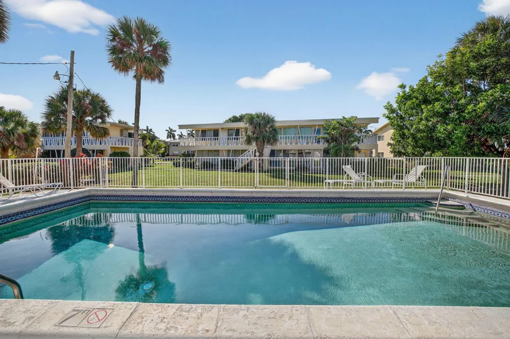 2755 NE 28th Avenue #E2 Lighthouse Point, FL 33064