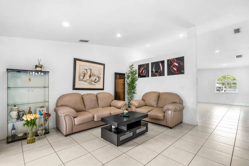 340 S Arboleda Street Clewiston, FL 33440
