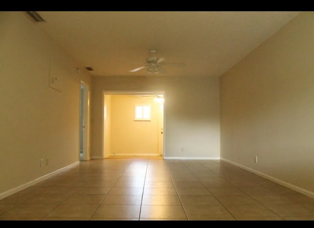 8682 Satalite Terrace West Palm Beach, FL 33403
