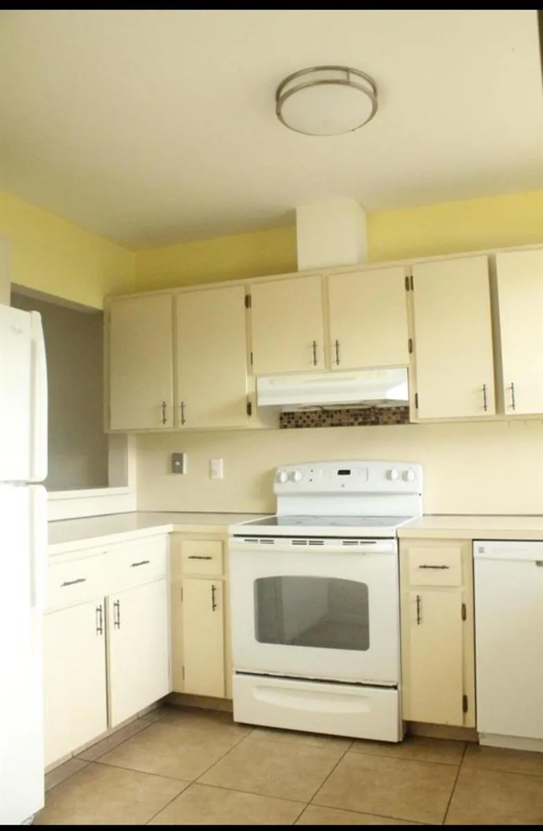 8682 Satalite Terrace West Palm Beach, FL 33403