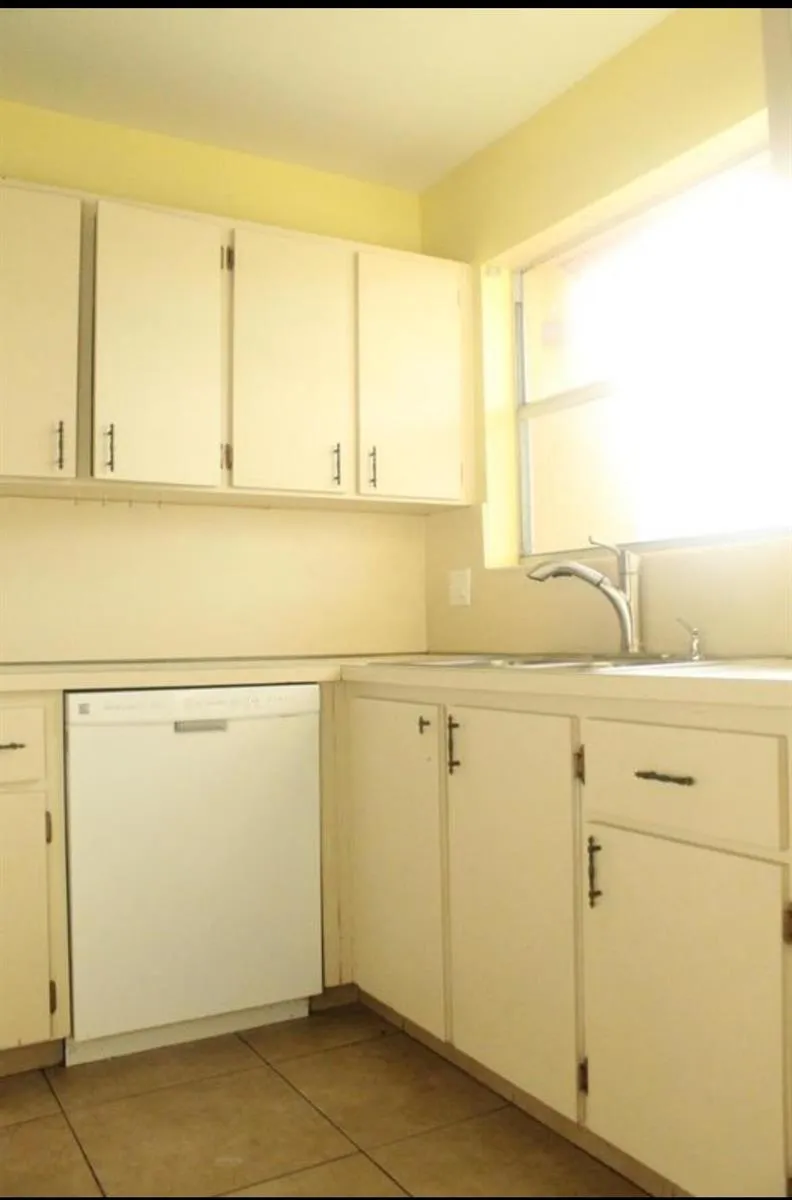 8682 Satalite Terrace West Palm Beach, FL 33403