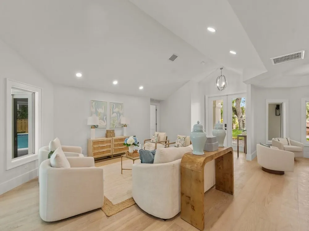 1331 Jonathans Trail Vero Beach, FL 32963