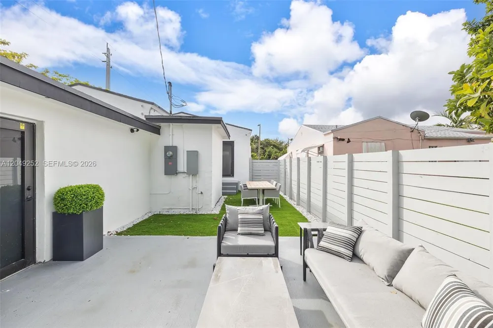501 NW 46th St #0 Miami, FL 33127