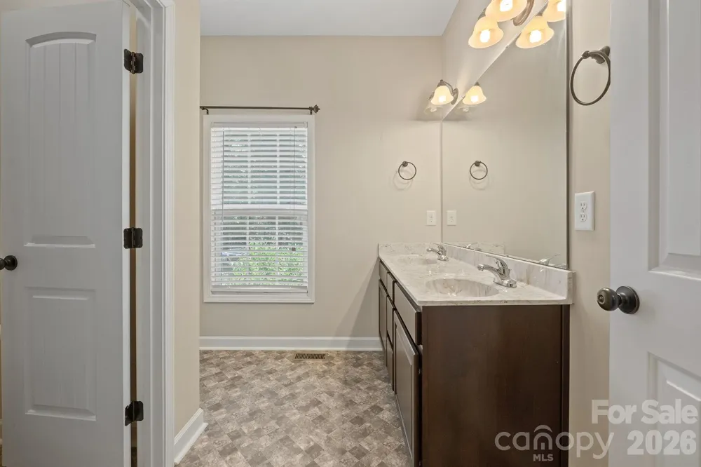 4628 Cayton Drive Maiden, NC 28650