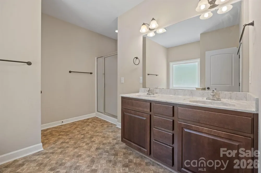 4628 Cayton Drive Maiden, NC 28650