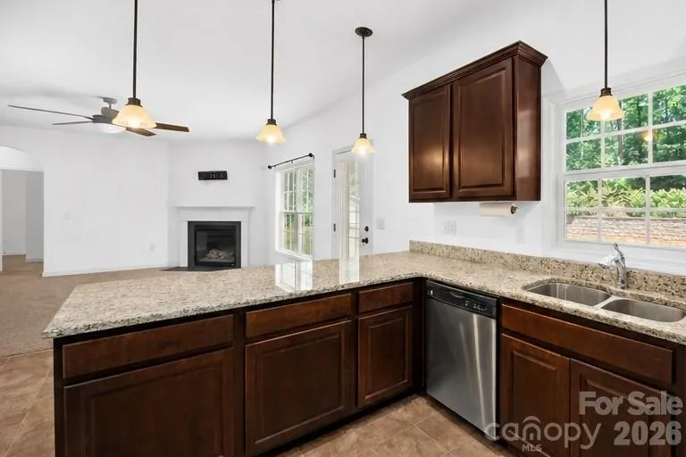 4628 Cayton Drive Maiden, NC 28650