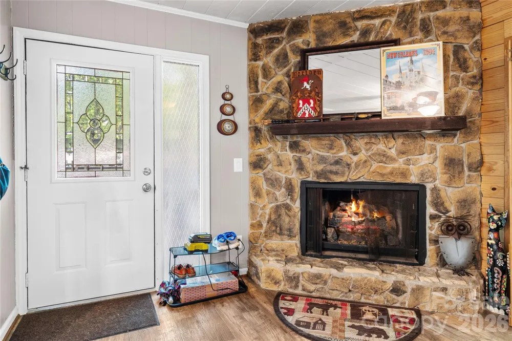 180 Longview Road Newland, NC 28657