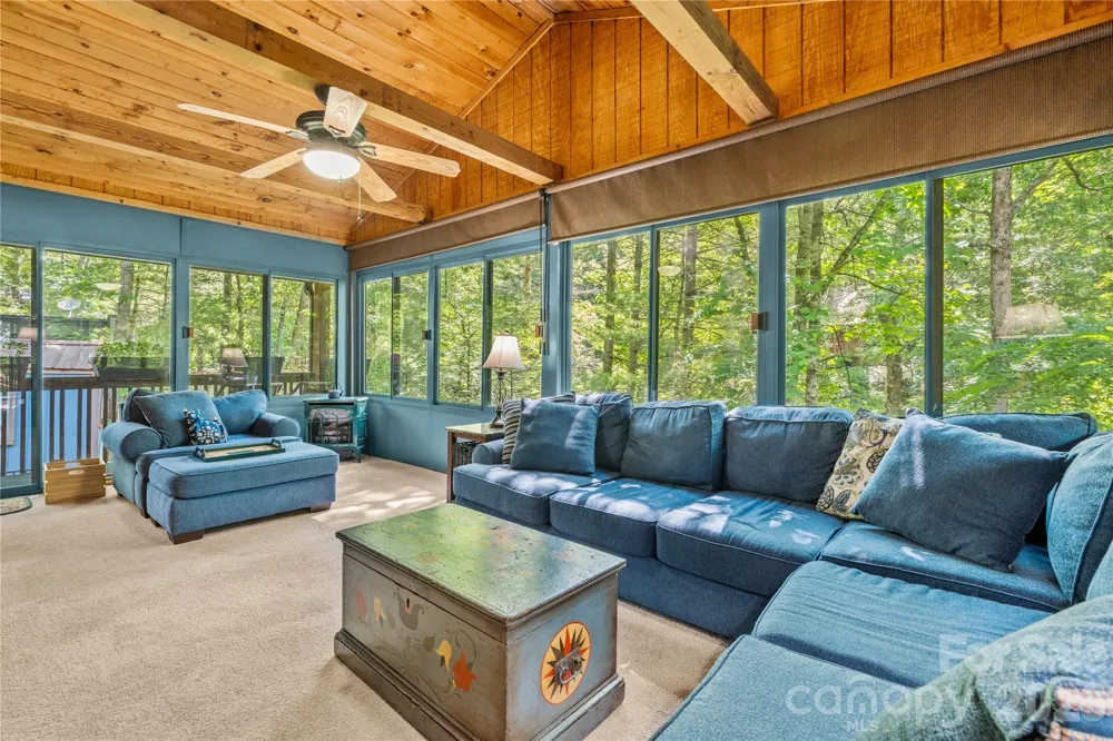 180 Longview Road Newland, NC 28657