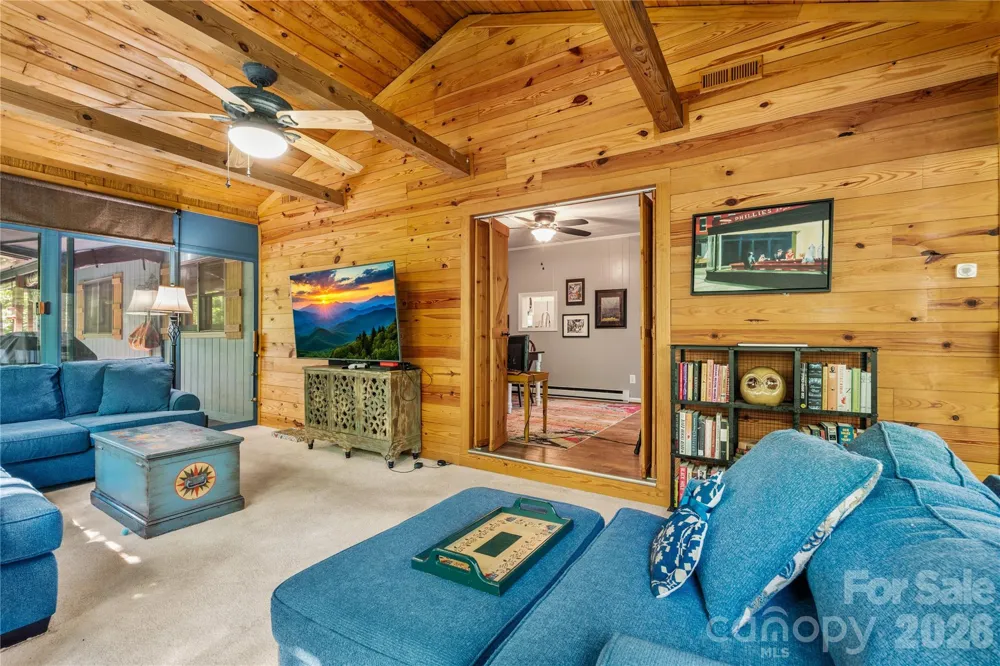 180 Longview Road Newland, NC 28657