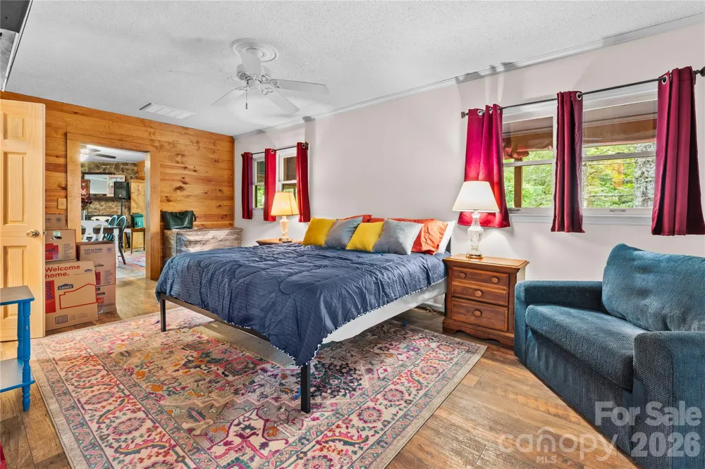 180 Longview Road Newland, NC 28657