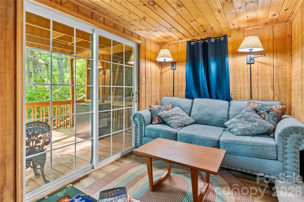 180 Longview Road Newland, NC 28657