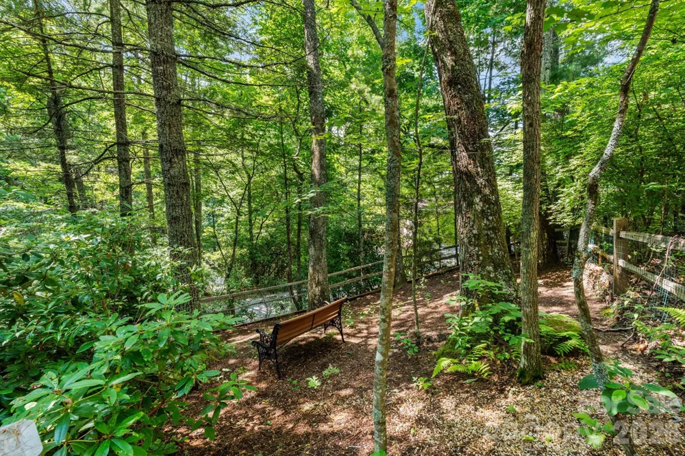 180 Longview Road Newland, NC 28657