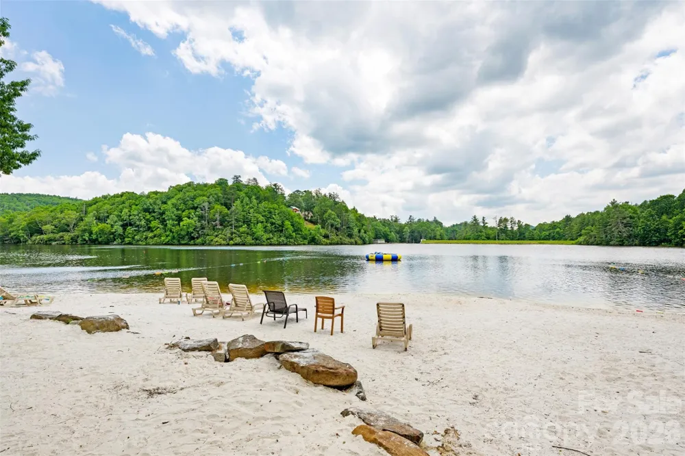 180 Longview Road Newland, NC 28657