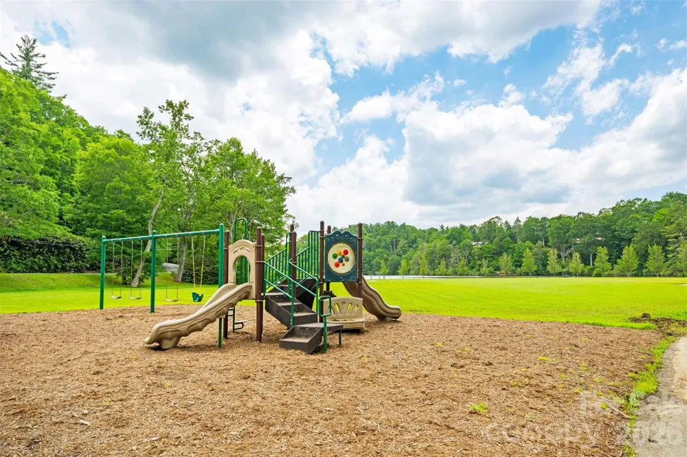 180 Longview Road Newland, NC 28657