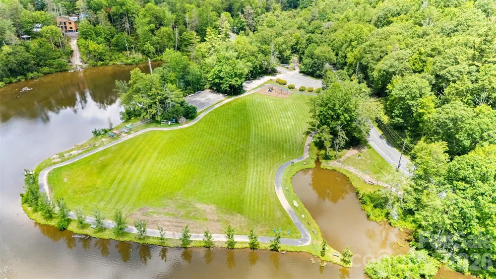 180 Longview Road Newland, NC 28657