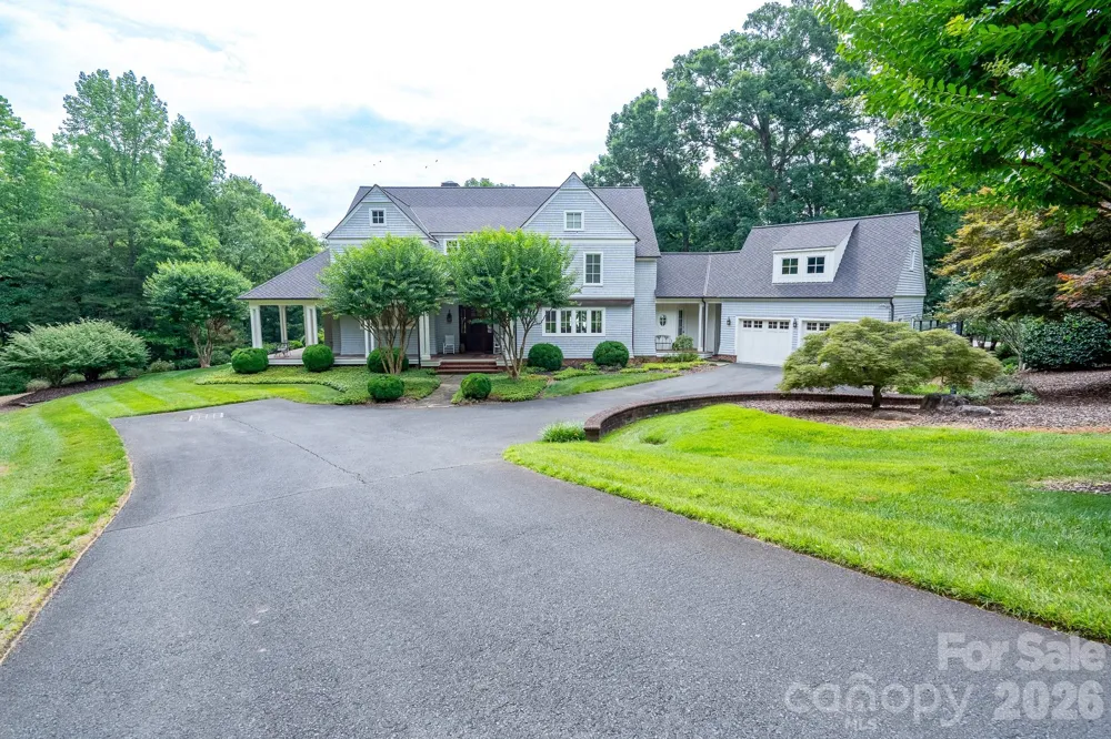 2375 Southpoint Lane New London, NC 28127