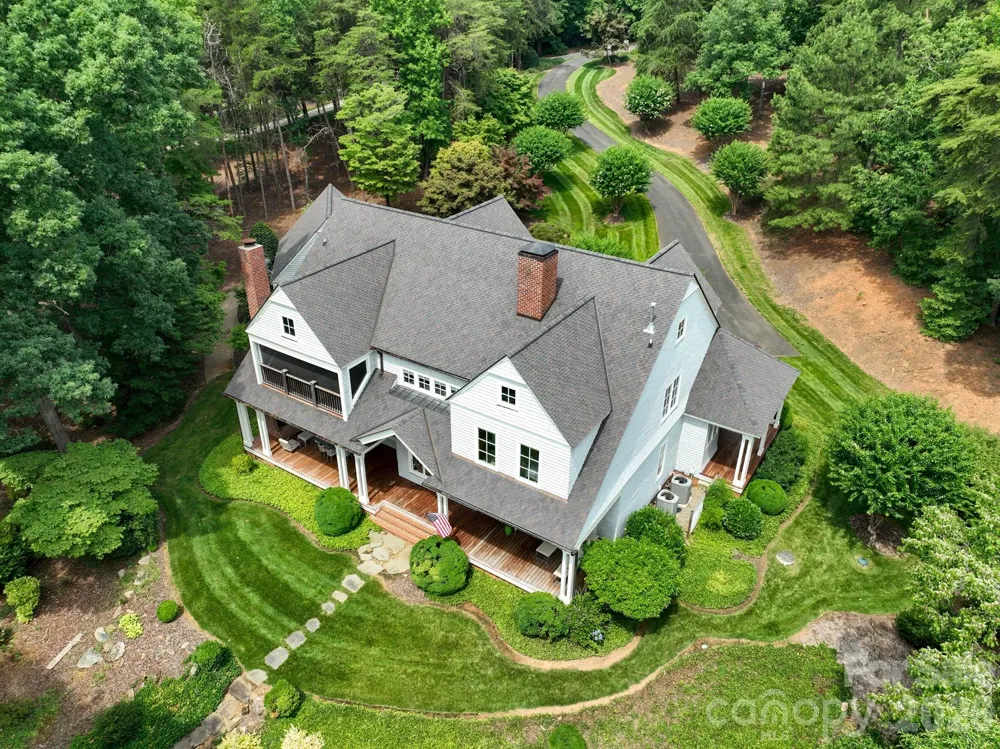 2375 Southpoint Lane New London, NC 28127
