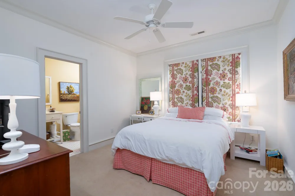 2375 Southpoint Lane New London, NC 28127