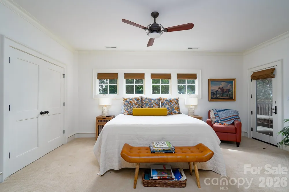 2375 Southpoint Lane New London, NC 28127