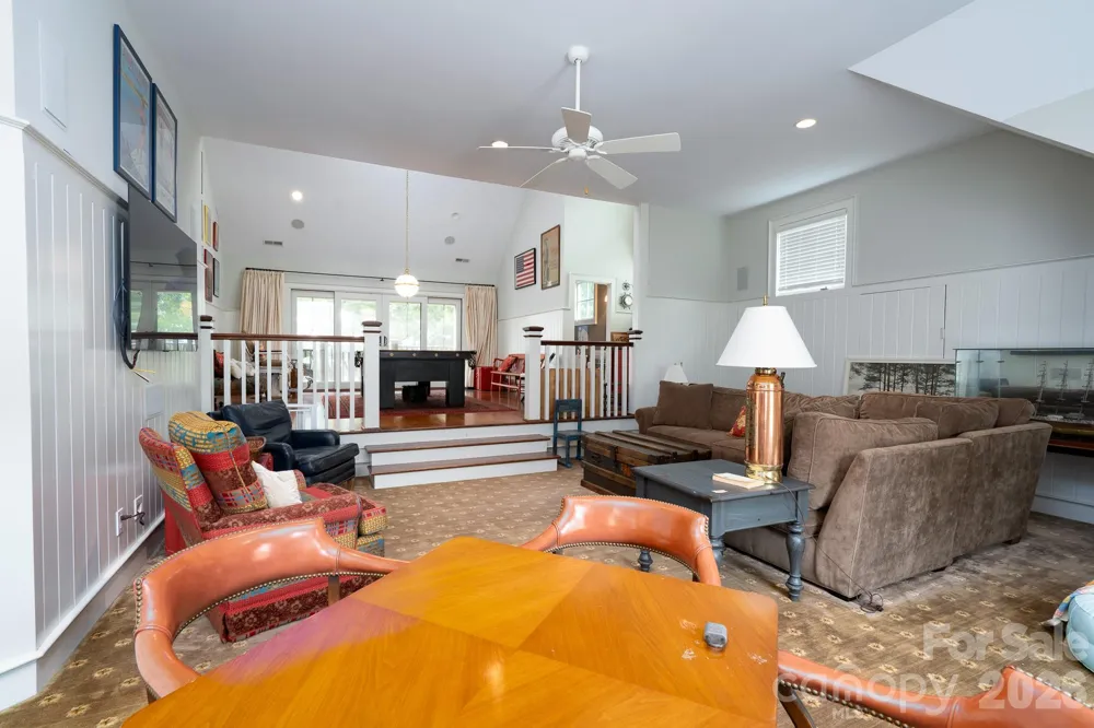 2375 Southpoint Lane New London, NC 28127