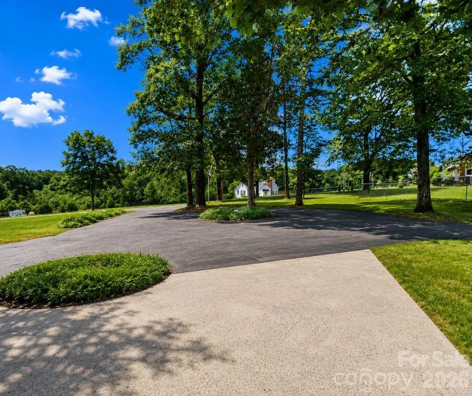 1209 Requa Road Cherryville, NC 28021