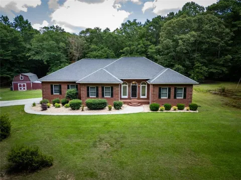 606 Higgins Road