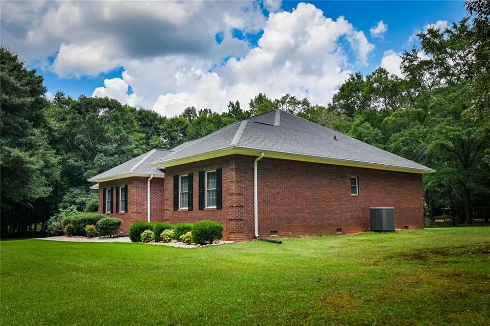 606 Higgins Road Jackson, GA 30233