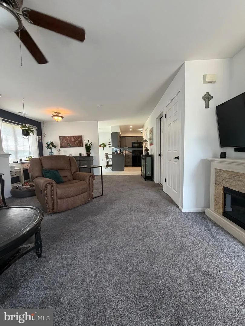 101 WILLOWOAK COURT Warwick, PA 18974