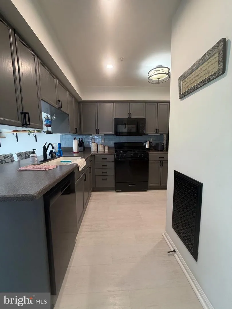 101 WILLOWOAK COURT Warwick, PA 18974