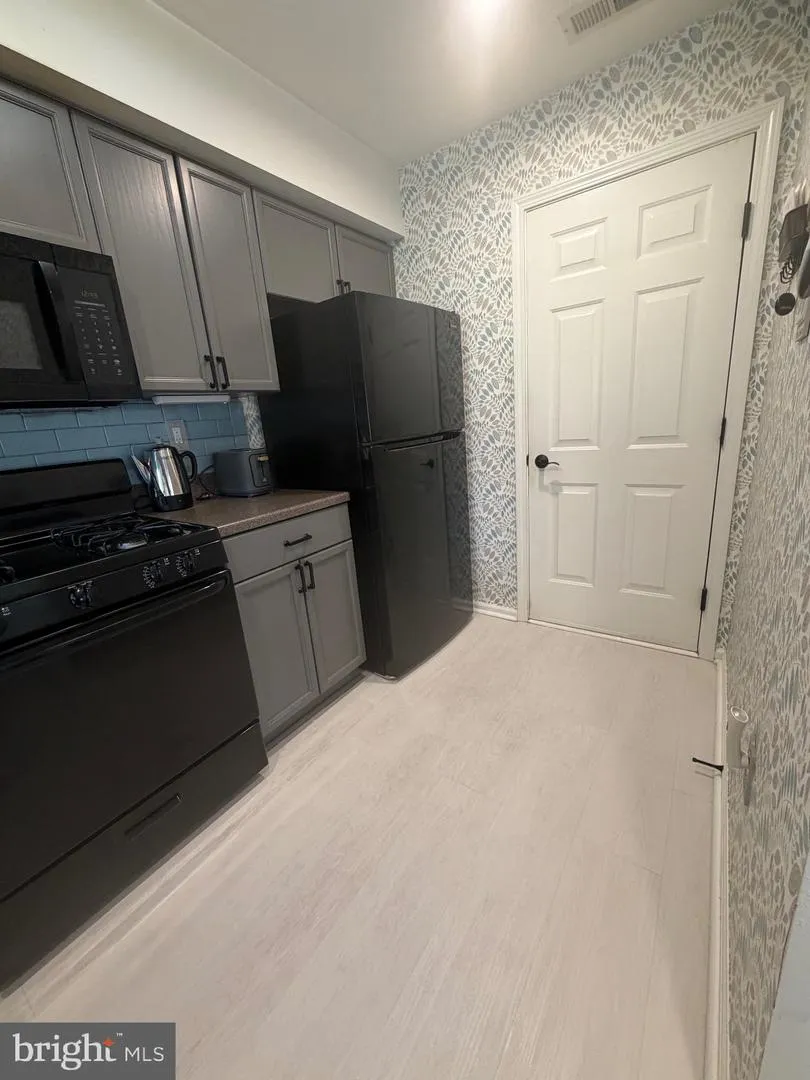 101 WILLOWOAK COURT Warwick, PA 18974