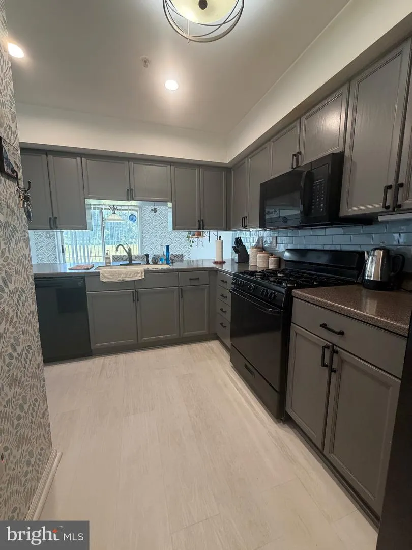 101 WILLOWOAK COURT Warwick, PA 18974