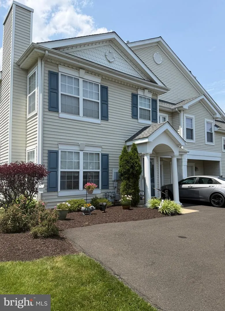 101 WILLOWOAK COURT Warwick, PA 18974