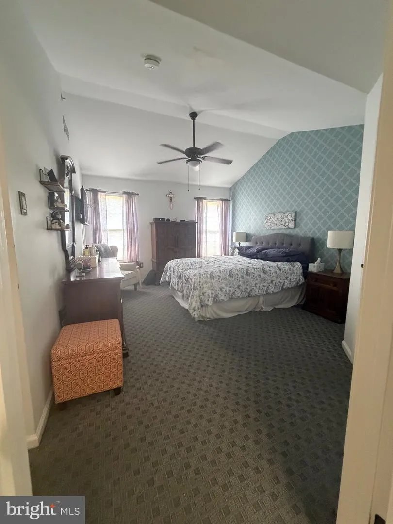 101 WILLOWOAK COURT Warwick, PA 18974