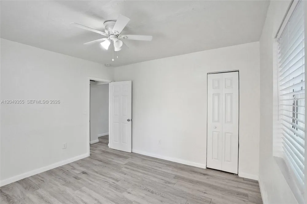 200 NW 13th St #5 Miami, FL 33136