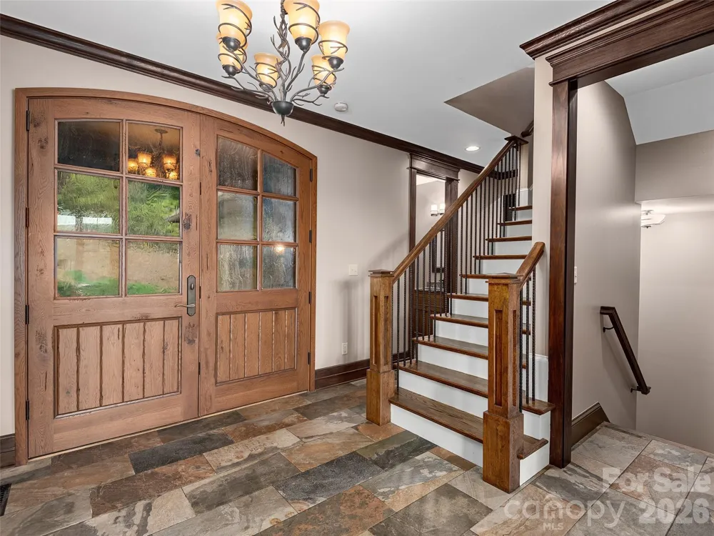 91 Watershed Way Horse Shoe, NC 28742
