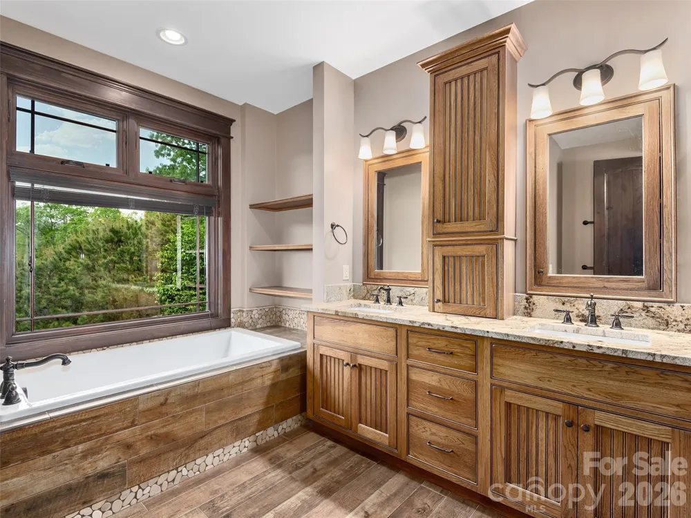 91 Watershed Way Horse Shoe, NC 28742