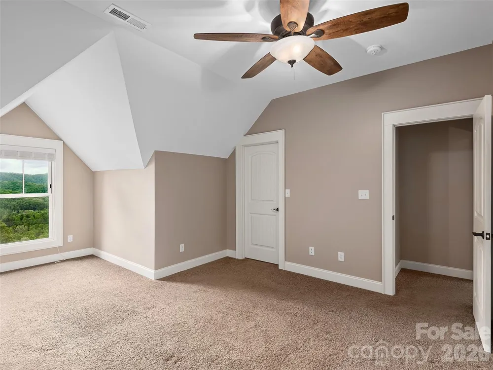 91 Watershed Way Horse Shoe, NC 28742