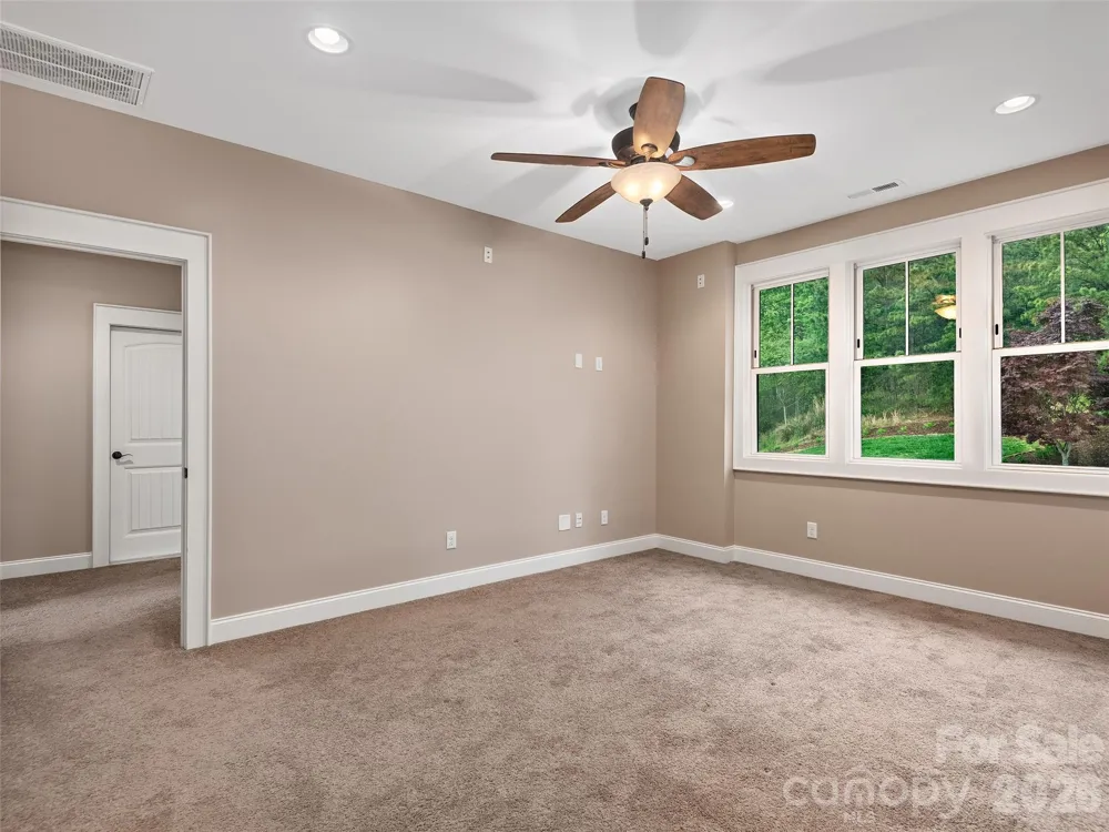 91 Watershed Way Horse Shoe, NC 28742