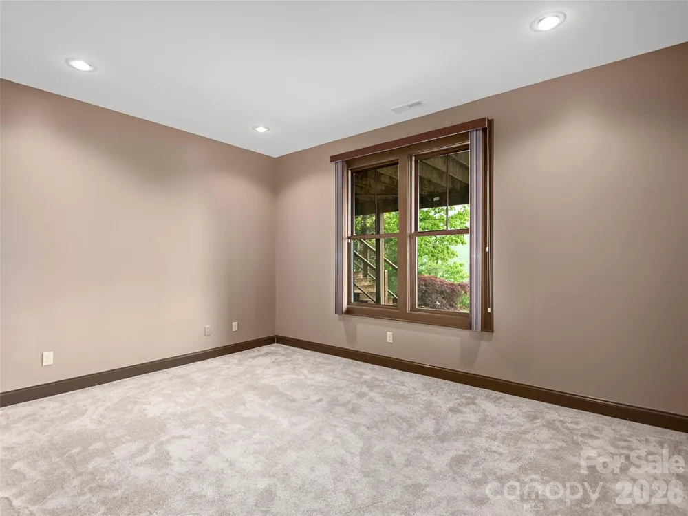 91 Watershed Way Horse Shoe, NC 28742