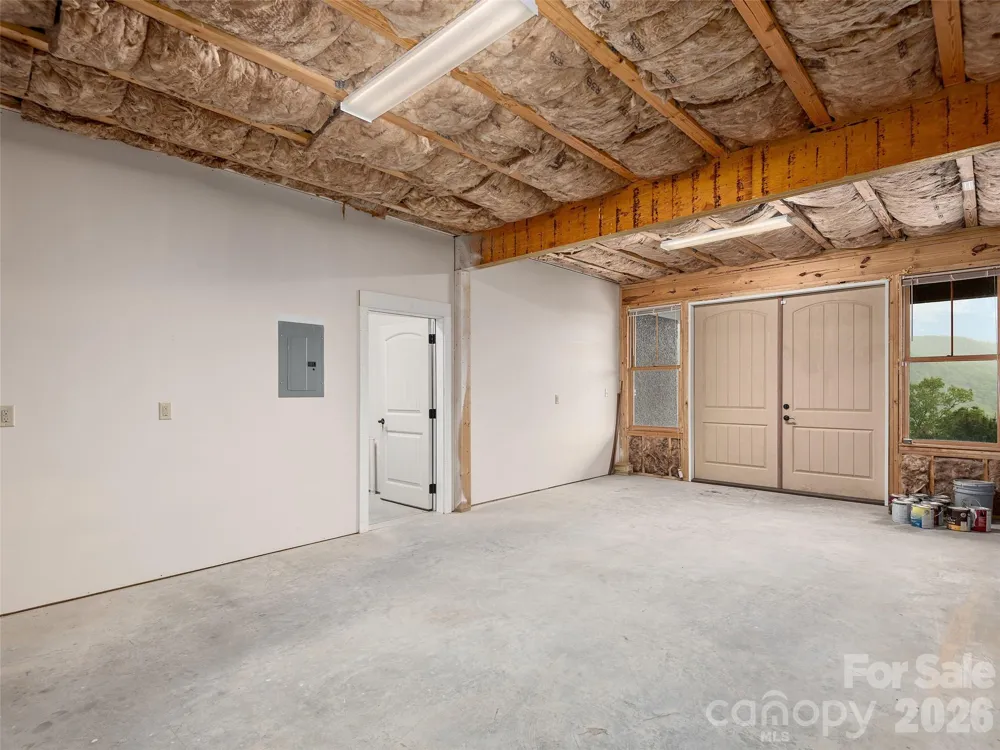 91 Watershed Way Horse Shoe, NC 28742