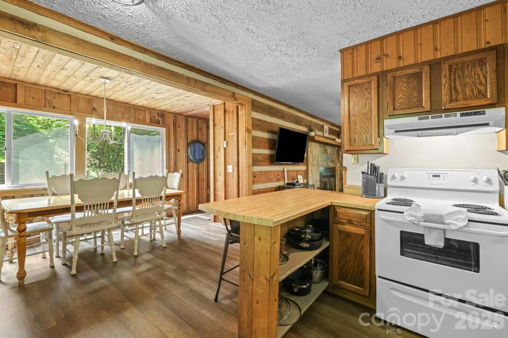 237 Biltmore Circle Bryson City, NC 28713