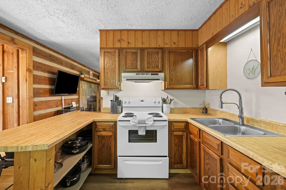 237 Biltmore Circle Bryson City, NC 28713