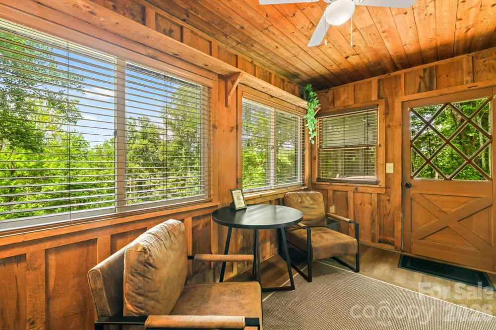 237 Biltmore Circle Bryson City, NC 28713