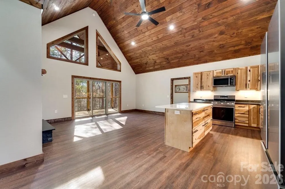 397 Kennelly Loop Murphy, NC 28906