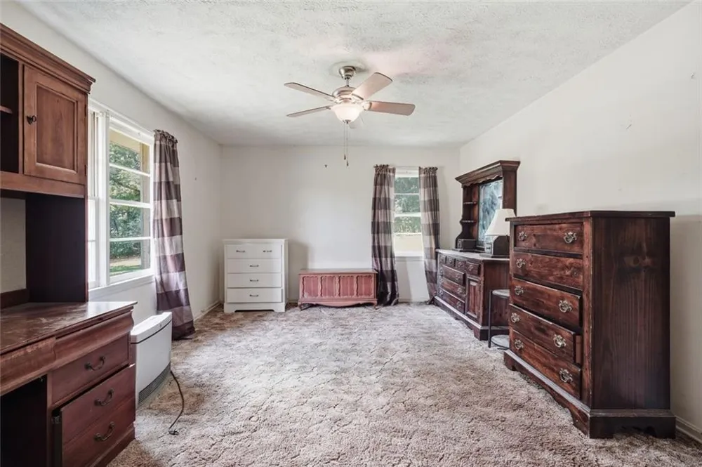 264 School St Street Gillsville, GA 30543