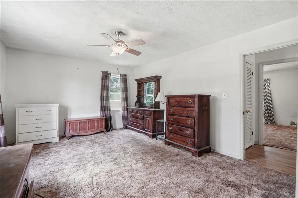 264 School St Street Gillsville, GA 30543